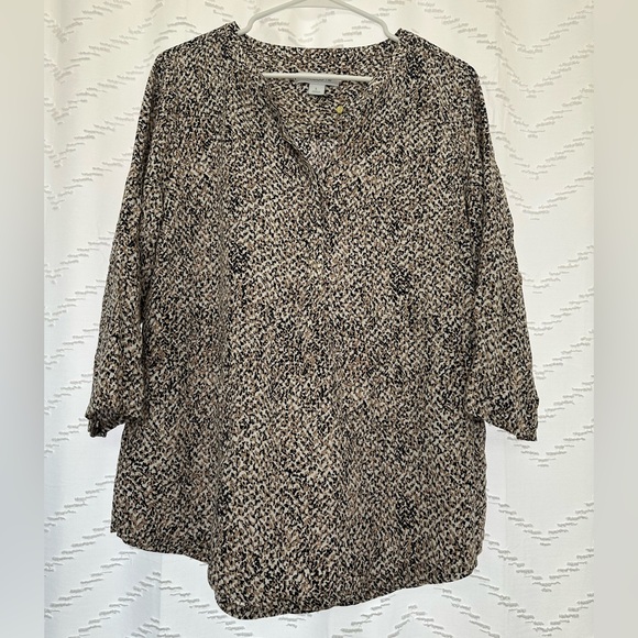 Liz Claiborne Tops - Liz Claiborne Black, White, and Cream Blouse